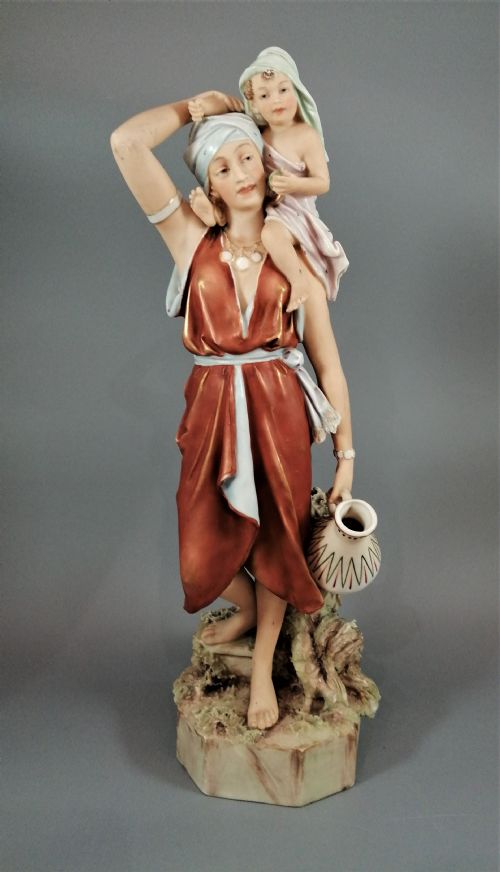 Antique Porcelain Royal Dux Figurine - Oriental Woman with Child, ?. 19th .
