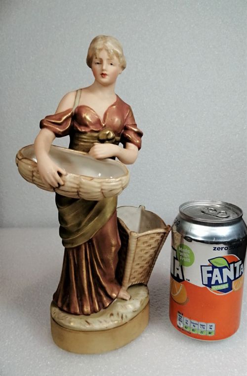 ANTIQUE ROYAL DUX FIGURINE OF A WOMAN WITH WICKER BASKETS - ADDITIONAL PHOTO 8