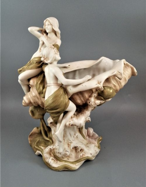 Royal Dux Porcelain Centrepiece Art Nouveau: "2 Women on Conch Shell," Circa 1900.
