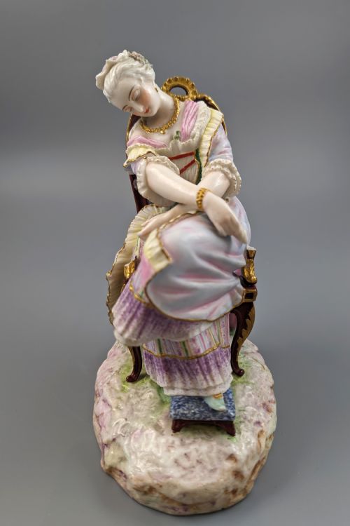 A 19TH CENTURY VION ET BAURY PARIS BISCUIT PORCELAIN FIGURINE OF A LADY SLEEPING IN AN ARMCHAIR - ADDITIONAL PHOTO 8