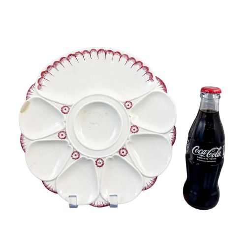 fig 2. Antique set of six mid-Victorian English Minton majolica white and pink oyster plates