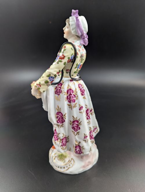 fig 2. Figurine of Flower Seller, Samson, France, 19th century.