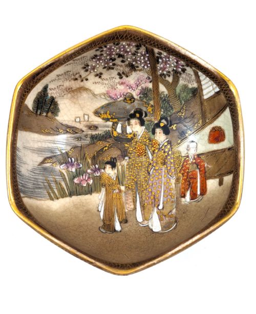 fig 1. Satsuma Hexagonal Bowl, Kinkozan, Japan, c. 1920