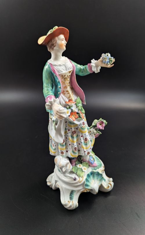 fig 5. Early Derby, Patch Period, Shepherdess, William Duesbury, c. 1765