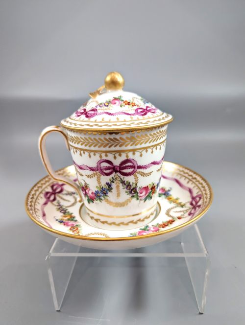 Floral and Gold Mid-18th Century Sèvres Style Cup, Saucer and Lid Set