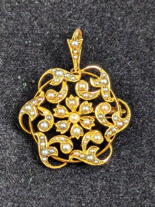 fig 1. An Edwardian Pearl and 15ct Gold Brooch Pendant