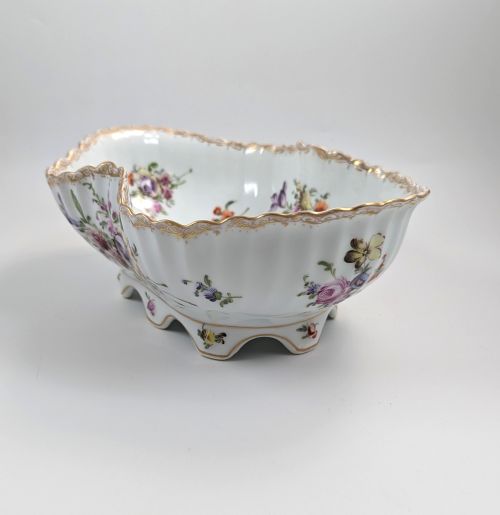 fig 2. Helena Wolfsohn, Dresden, Large Hand-Painted Footed Bowl, c. 1870