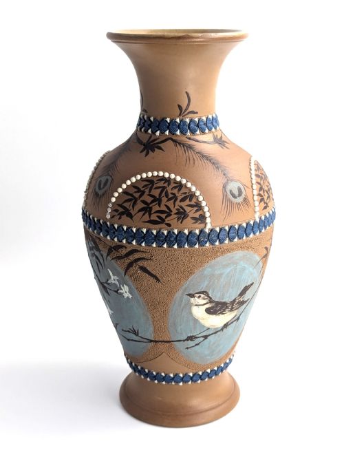 ANTIQUE DOULTON LAMBETH FLORENCE BARLOW VASE C 1882 - ADDITIONAL PHOTO 6