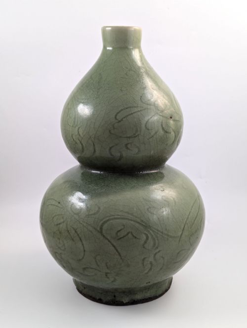 fig 1. Chinese Longquan Earthenware Green Double Gourd Vase, Song Dynasty.