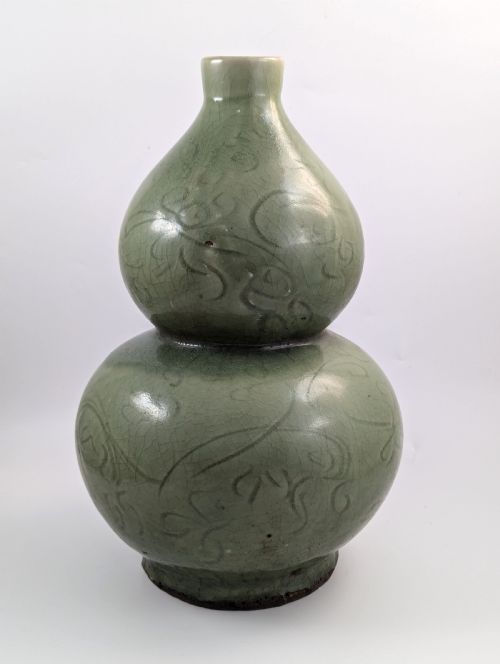 fig 2. Chinese Longquan Earthenware Green Double Gourd Vase, Song Dynasty.