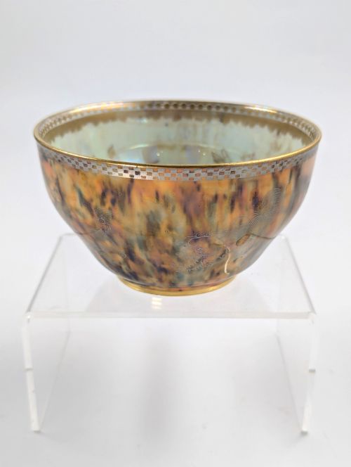 fig 1. Daisy Makeig-Jones, Wedgwood, Fudog Bowl with Lustre, c. 1920