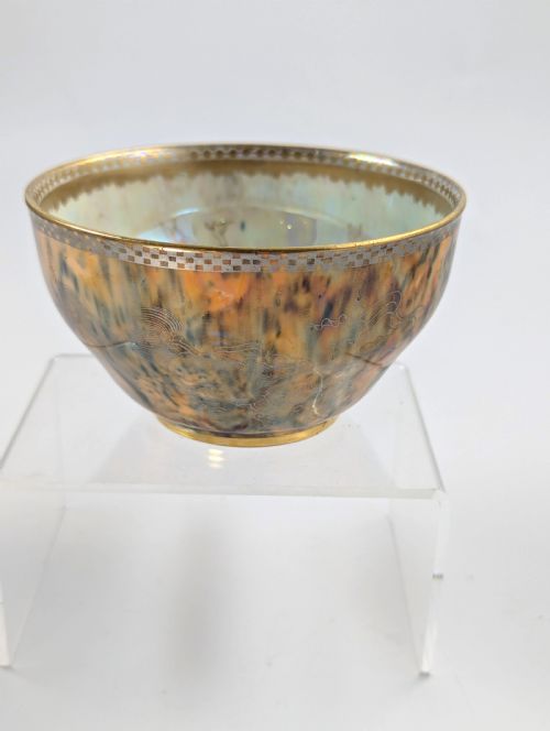 fig 4. Daisy Makeig-Jones, Wedgwood, Fudog Bowl with Lustre, c. 1920
