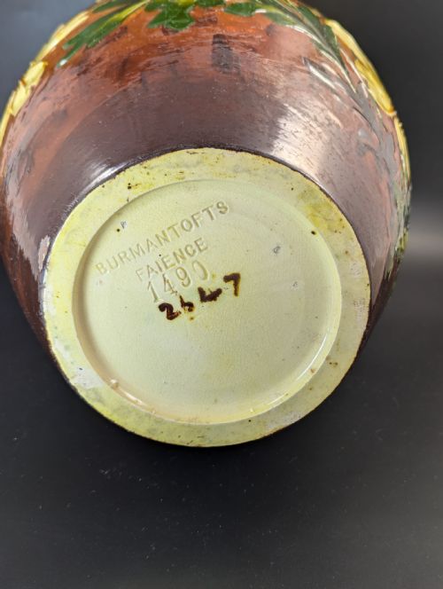 BURMANTOFTS FAIENCE POTTERY VASE C 1890 LARGE AND RARE - ADDITIONAL PHOTO 3