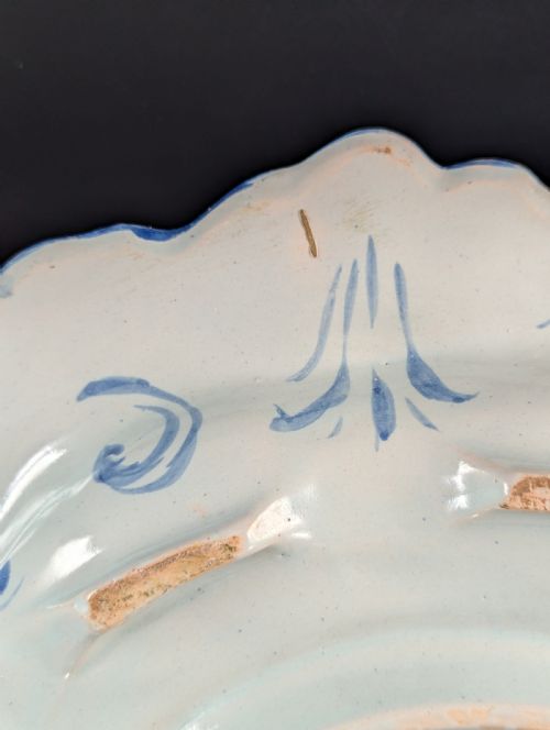 fig 6. Antique Italian Cantagalli Plate, Decorated with Putti, 19th Century – Large