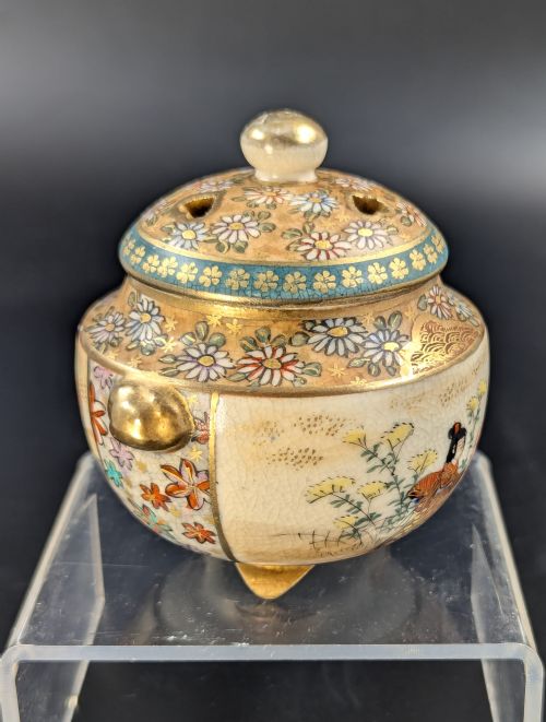 fig 2. Antique Hand Painted Satsuma Koro, Kintozan Style , c. Meiji Period