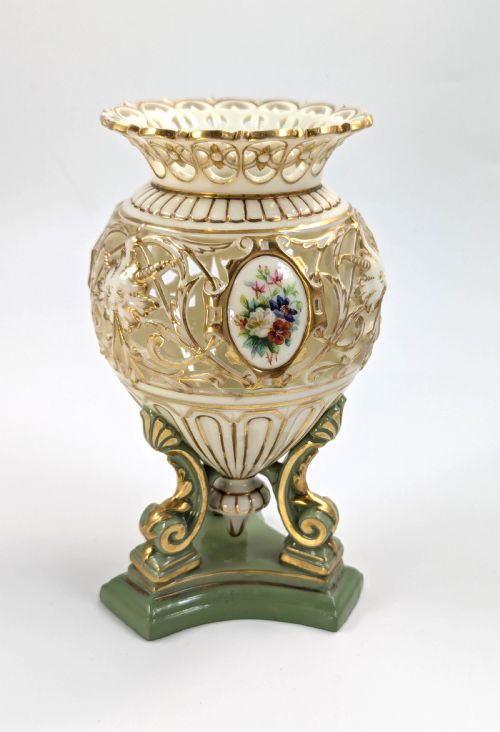 fig 2. Antique Porcelain Vase on a Stem by G. Grainger, Worcester, c. 1850