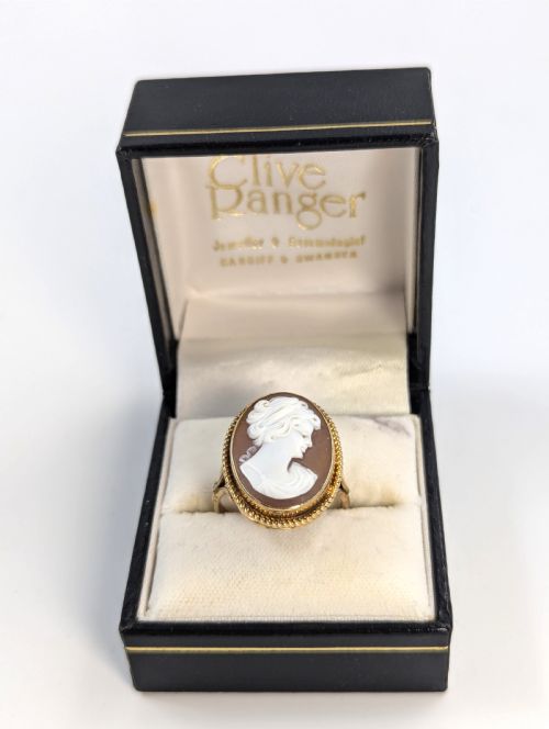 fig 1. Gold Cameo Ring, 1914.