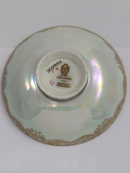DAISY MAKEIGJONES SMALL BUTTERFLY LUSTRE BOWL WEDGWOOD C 1914 - ADDITIONAL PHOTO 6