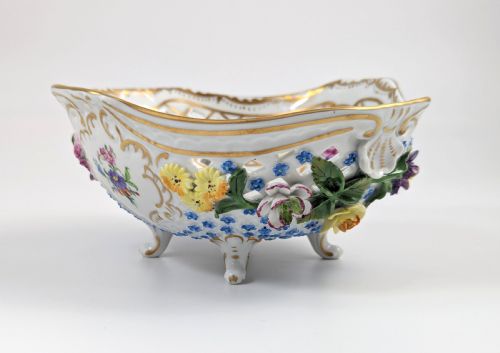 fig 1. Carl Thieme porcelain centrepiece bowl vase, Dresden, 1902