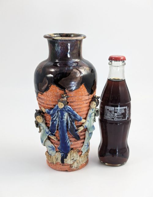 SUMIDA GAWA JAPANESE VASE WITH CHILD FIGURE OXBLOOD GLAZE SIGNED HIROSHI C 1900 - ADDITIONAL PHOTO 9