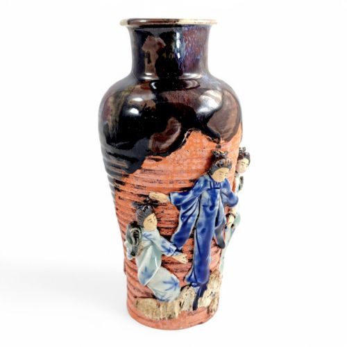 SUMIDA GAWA JAPANESE VASE WITH CHILD FIGURE OXBLOOD GLAZE SIGNED HIROSHI C 1900 - ADDITIONAL PHOTO 1