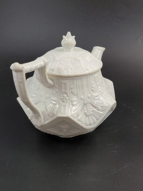 RARE ANTIQUE WEDGWOOD WHITE STONEWARE TEAPOT C1820 - ADDITIONAL PHOTO 4