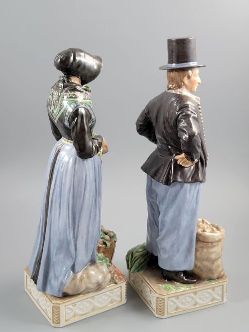 PAIR OF ROYAL COPENHAGEN PORCELAIN FIGURES AMAGER MANS AND WOMANS MARKET COSTUMES 12102 12103 - ADDITIONAL PHOTO 5
