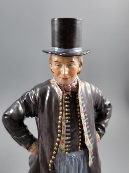 PAIR OF ROYAL COPENHAGEN PORCELAIN FIGURES AMAGER MANS AND WOMANS MARKET COSTUMES 12102 12103 - ADDITIONAL PHOTO 9