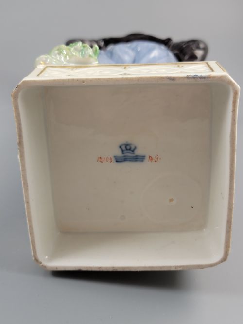 PAIR OF ROYAL COPENHAGEN PORCELAIN FIGURES AMAGER MANS AND WOMANS MARKET COSTUMES 12102 12103 - ADDITIONAL PHOTO 10