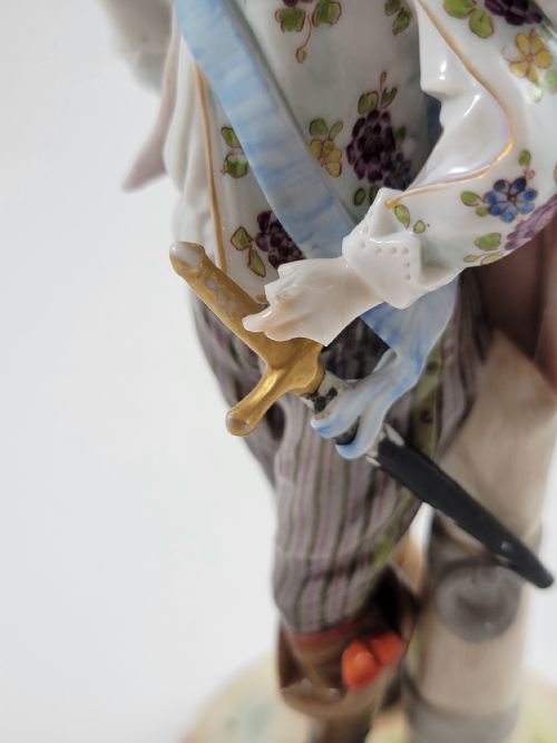 LUDWIGSBURG PORCELAIN PAIR OF FIGURES MUSKETEER AND LADY C 17581793 - ADDITIONAL PHOTO 8