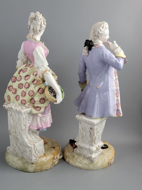 RARE LARGE PAIR OF GERMAN PORCELAIN FIGURES LATE 18TH CENTURY - ADDITIONAL PHOTO 5