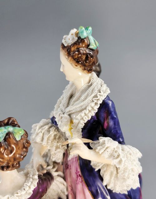 VOLKSTEDT PORCELAIN GROUP LE TOILETTE C 1915 GERMAN SALON PORCELAIN - ADDITIONAL PHOTO 11