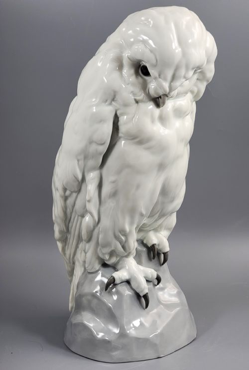 Gebruder Heubach Snow Owl, Otto Pech, Large White Porcelain, C.1910