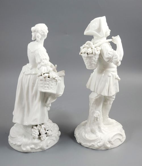 KPMSCHOOL GERMAN PAIR OF BLANCDECHINE FIGURES GRAPE HARVESTERS C1880 - ADDITIONAL PHOTO 4