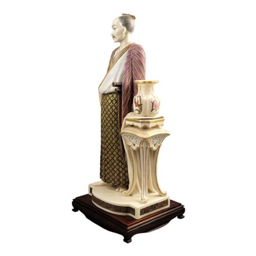fig 1. Royal Worcester Pair of Japanese Figures by Hadley c.1870