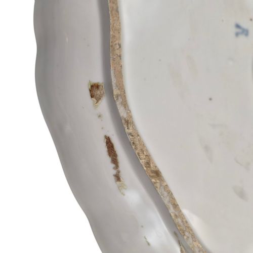 18TH CENTURY MARSEILLE PORCELAIN TRAY ATTRIBUTED TO JOSEPHGASPARD ROBERT C 17701785 - ADDITIONAL PHOTO 7