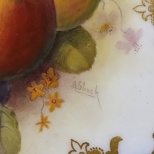 ROYAL WORCESTER ALBERT SHUCK SIGNED PAINTED FRUIT CABINET PLATE 1918 - ADDITIONAL PHOTO 3