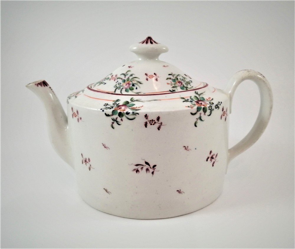 NEW HALL porcelain teapot of old oval shape,c.1805