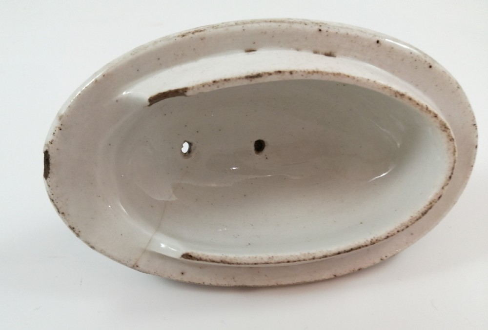 NEW HALL porcelain teapot of old oval shape,c.1805 View X