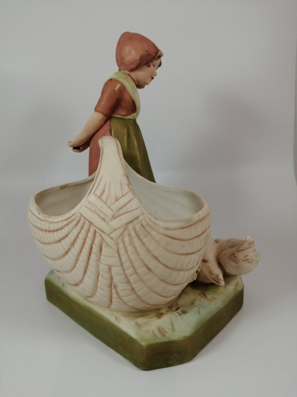 A Royal Dux, Dutch girl figurine,c.1918,very rare View XI