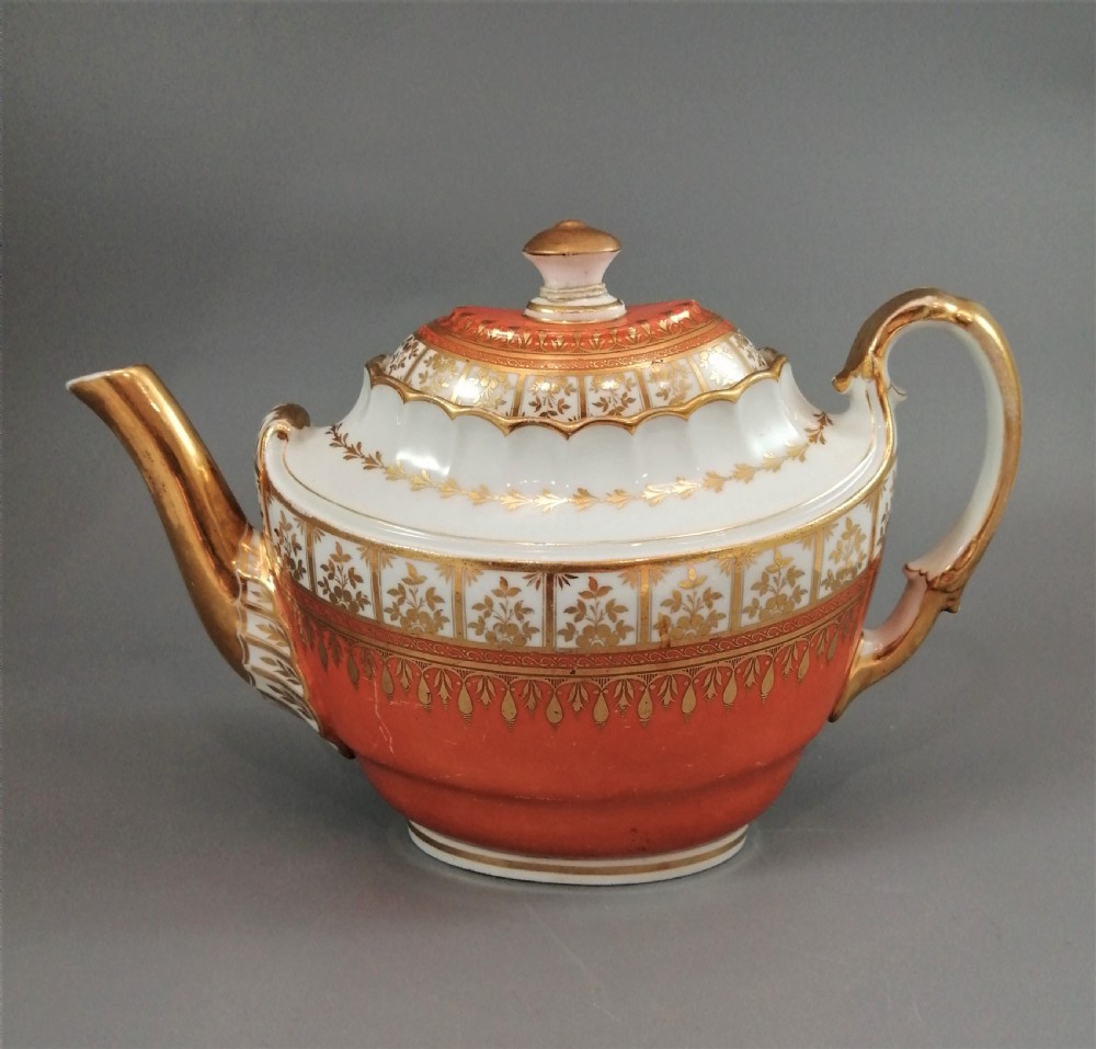 Flight & Barr Worcester teapot, circa 1805. View II