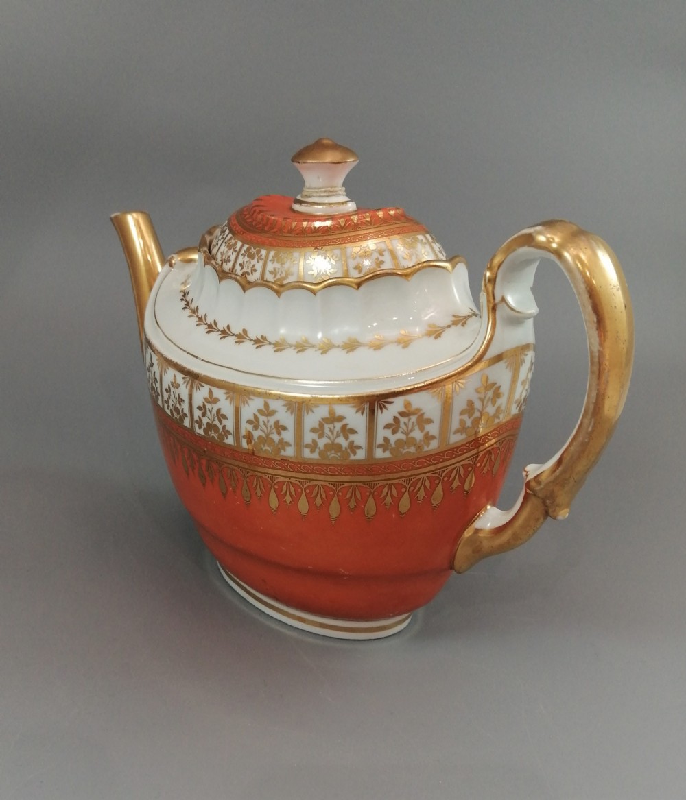 Flight & Barr Worcester teapot, circa 1805. View III