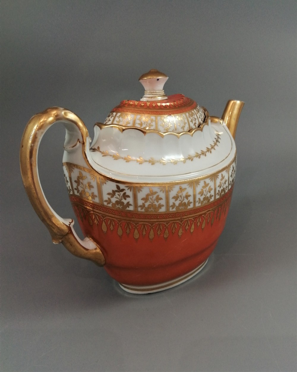 Flight & Barr Worcester teapot, circa 1805. View IV
