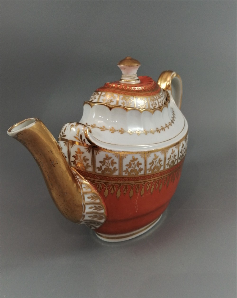 Flight & Barr Worcester teapot, circa 1805. View VIII
