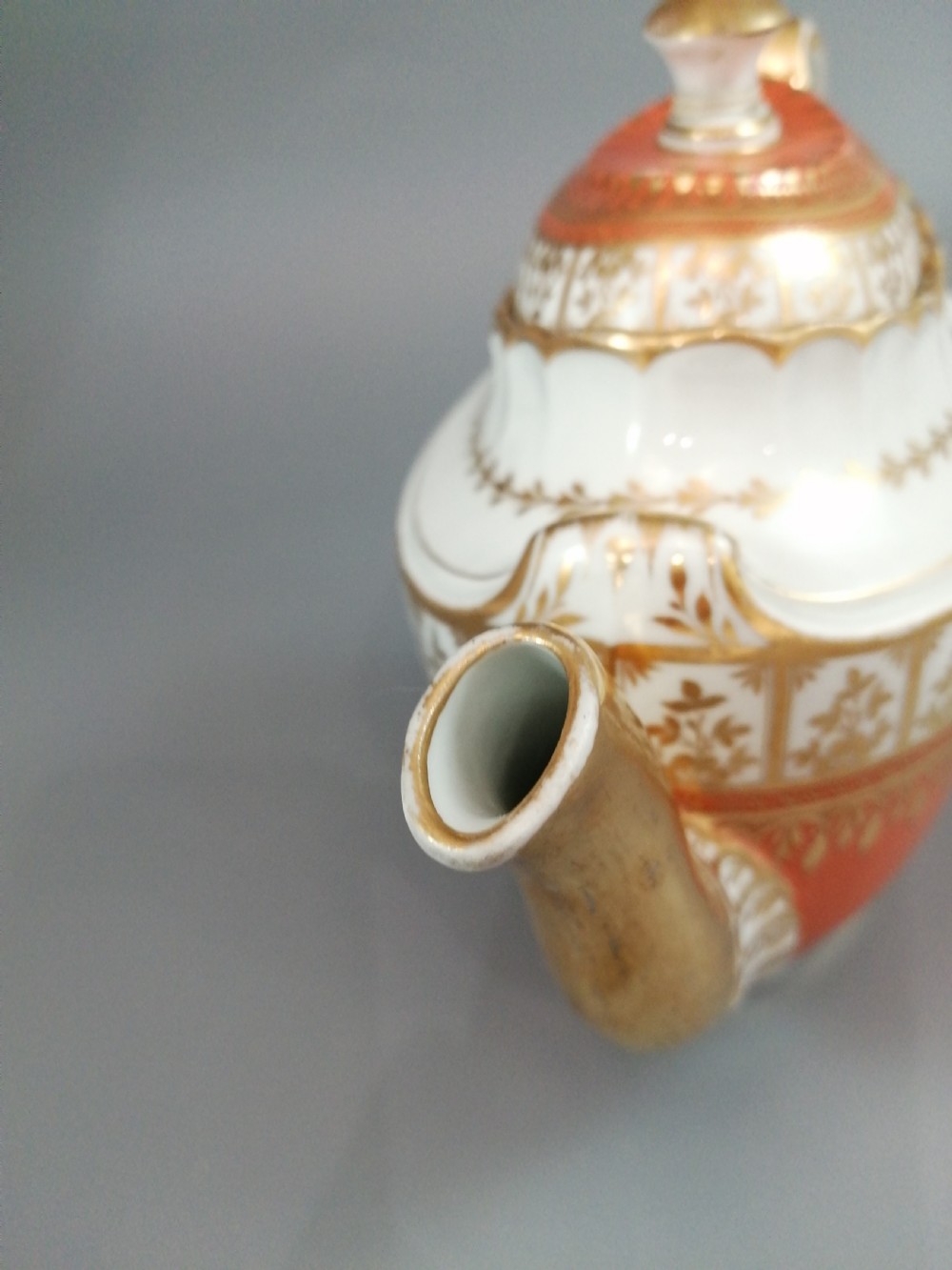 Flight & Barr Worcester teapot, circa 1805. View XI