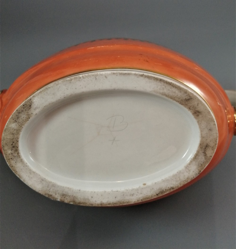 Flight & Barr Worcester teapot, circa 1805. View XIV