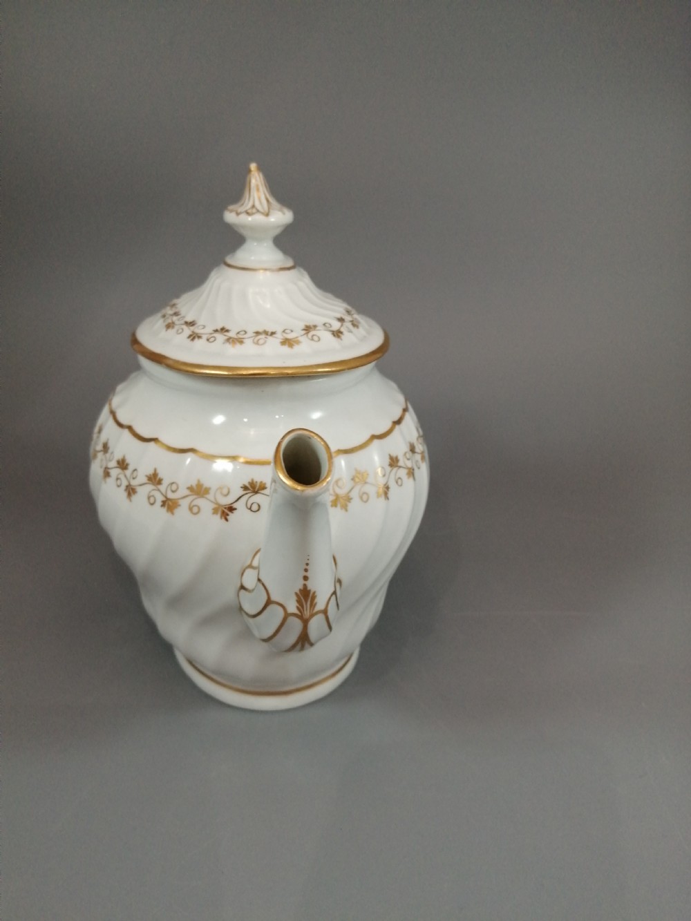 A Flight & Barr (Worcester) teapot and stand , c 1793-1804 View VII