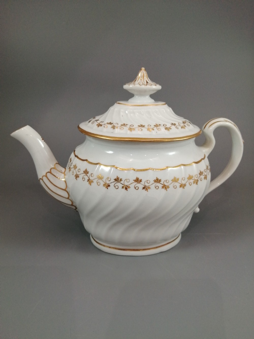 A Flight & Barr (Worcester) teapot and stand , c 1793-1804 View IX