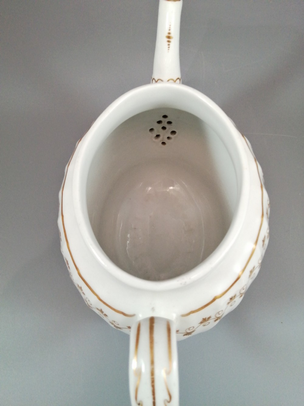 A Flight & Barr (Worcester) teapot and stand , c 1793-1804 View XI