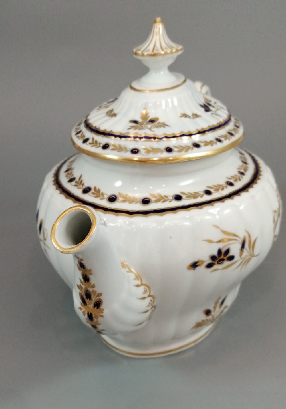 A Flight & Barr (Worcester) teapot and stand , c 1792-1800 View VIII
